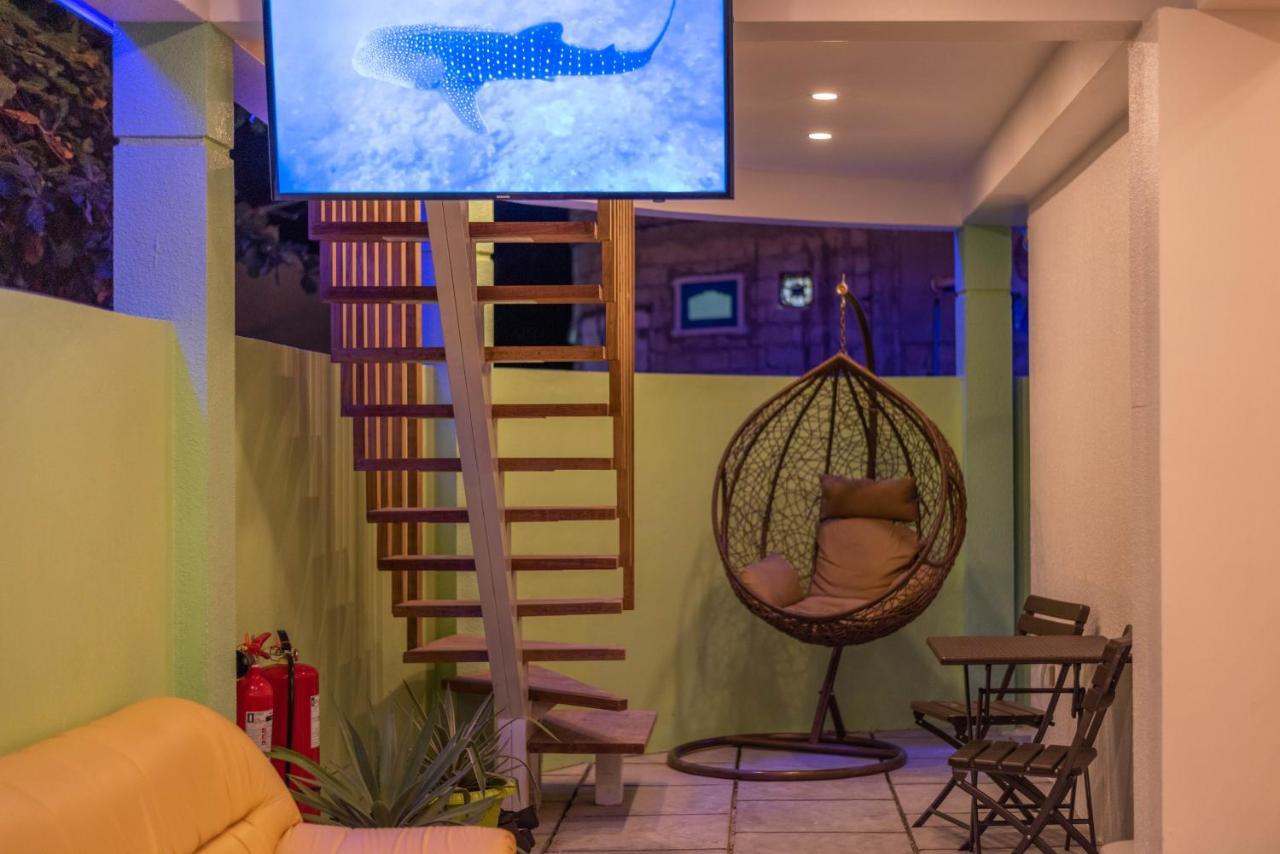 Turtle Maldives - Your Gateway To The Beach & Marine Adventures Await! Omadhoo Exterior foto