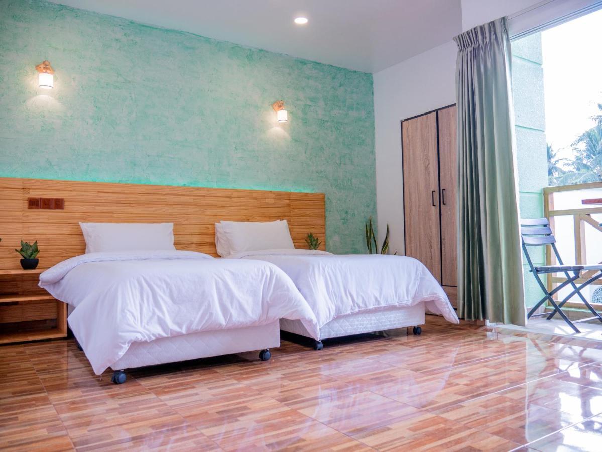 Turtle Maldives - Your Gateway To The Beach & Marine Adventures Await! Omadhoo Exterior foto